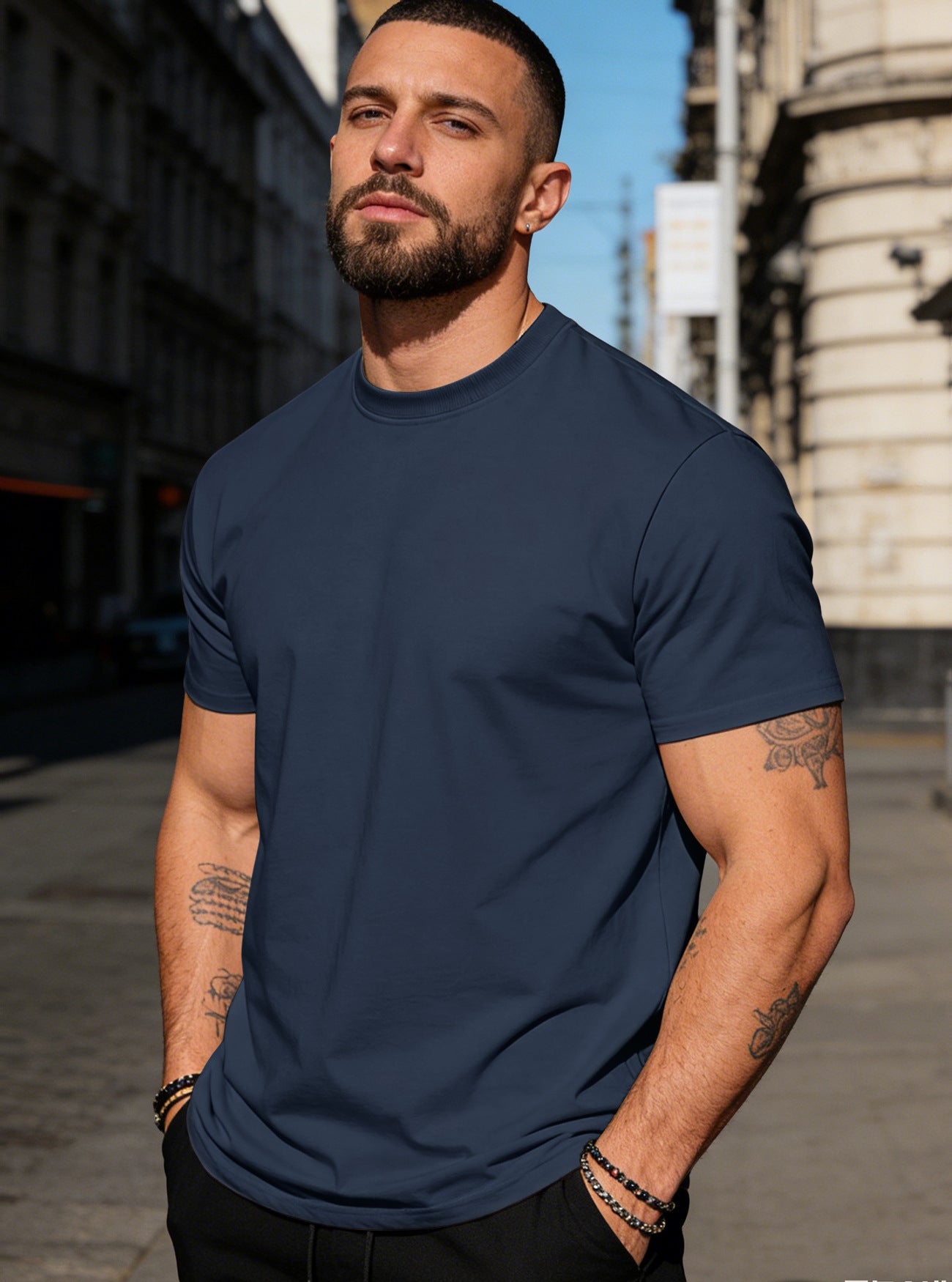 Men's solid crew neck basic tee, navy, short sleeves